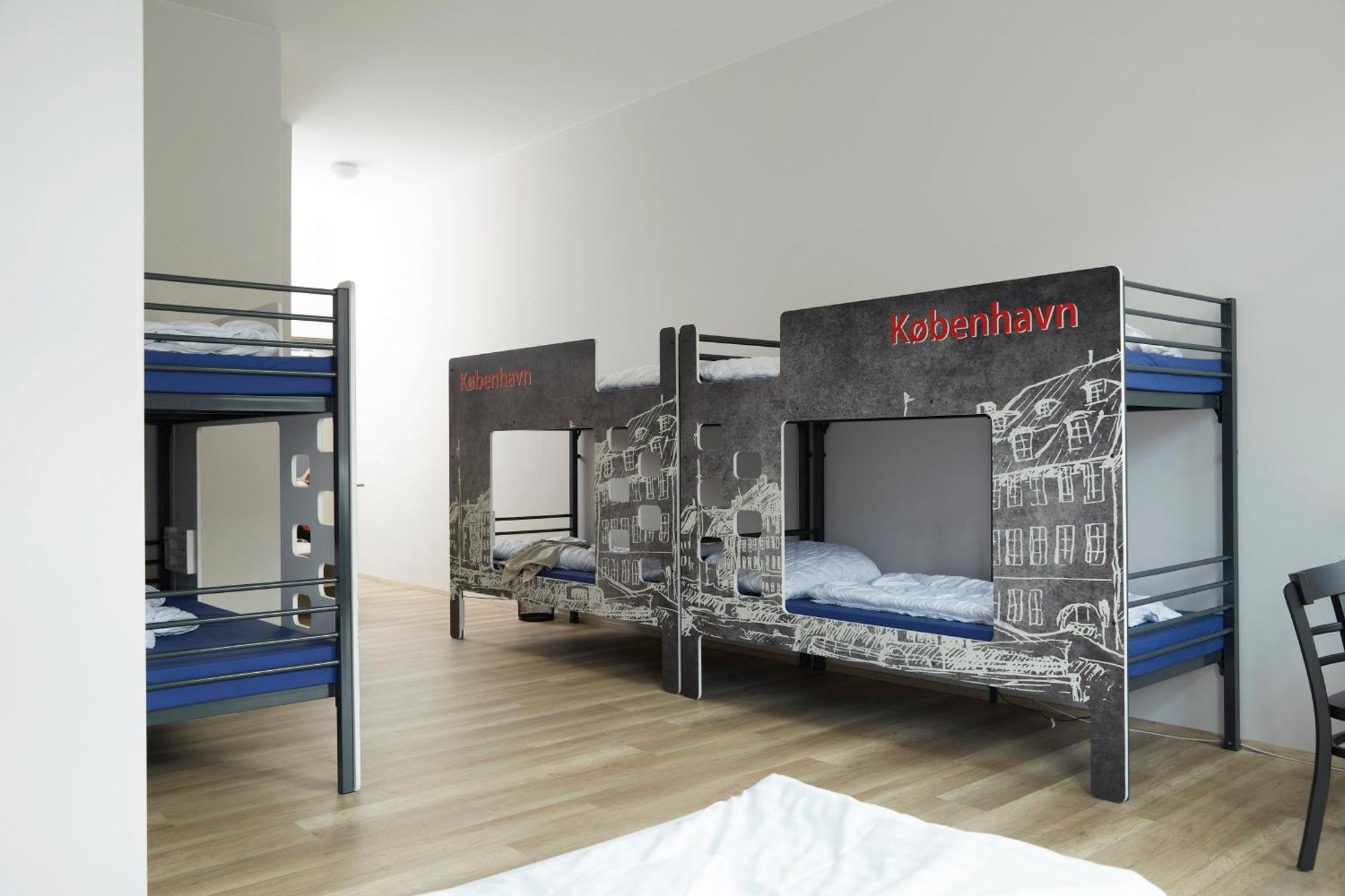 Posto Letto in Dormitorio per 8 Persone